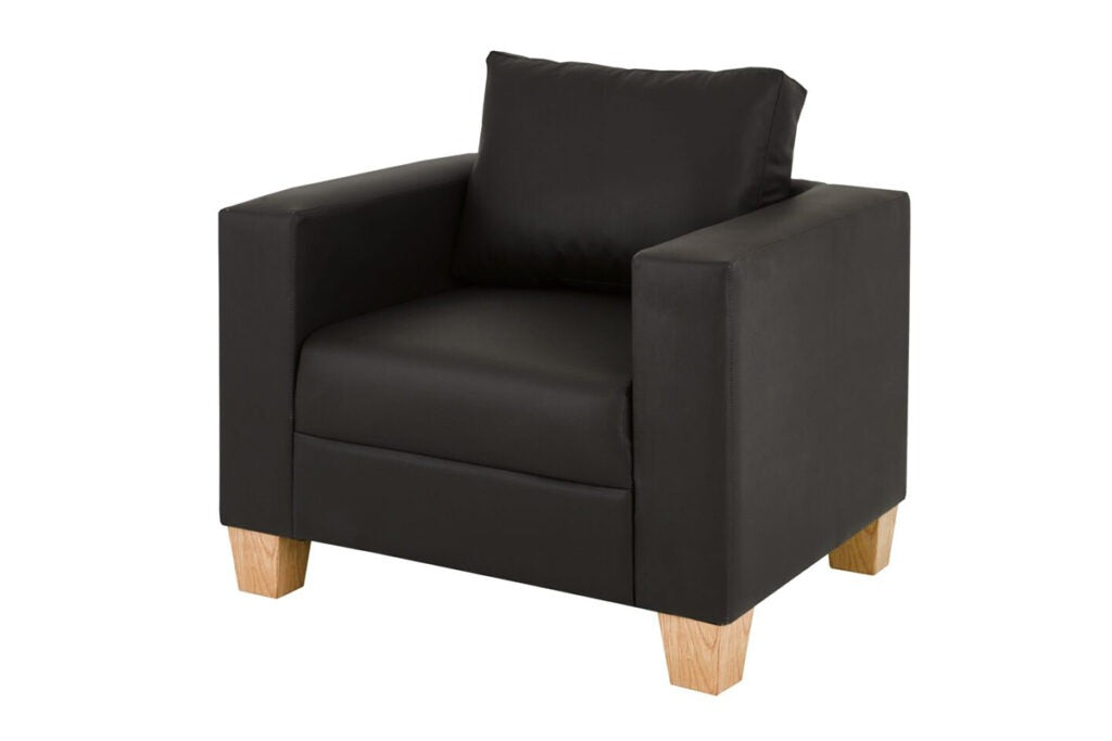 Sophisticated Leather Armchair – Classic Comfort with Wooden Legs