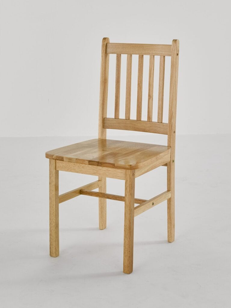 Timeless Wooden Chair – Simple, Sturdy & Versatile